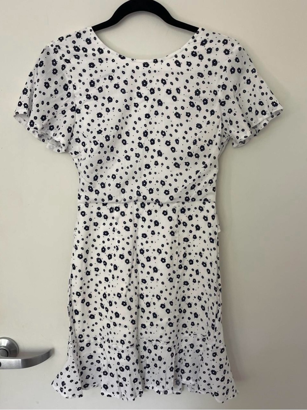 ✨ Princess Polly White Mini Dress with Navy Floral Print ✨